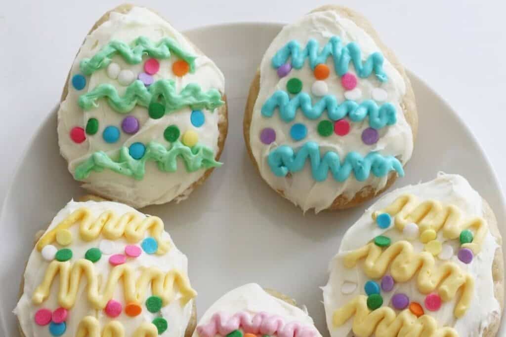 easter egg cupcakes flatlay from strength and sunshine