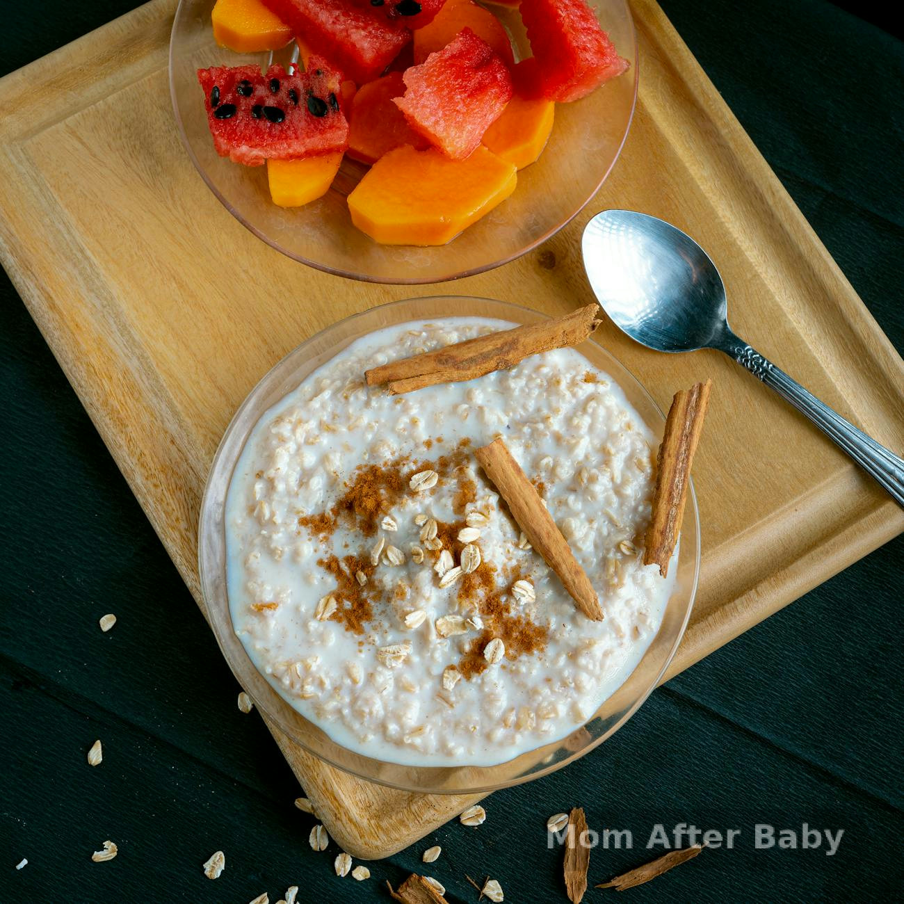 Three make-ahead meal prep recipes for breastfeeding moms: a mason jar of overnight oats with berries, a colourful quinoa salad, and a bowl of slow cooker chicken and vegetables