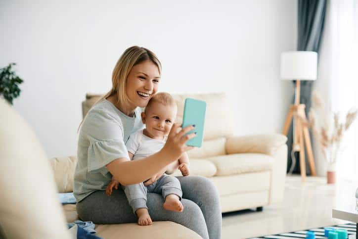 mom with baby on a facetime call